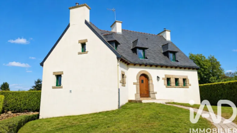Maison 6 pièces 135 m² · à Plouguenast · 135 m² · 246 500 €