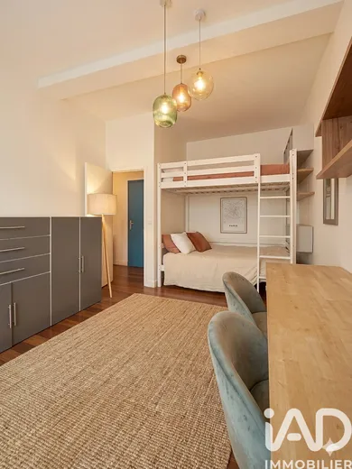 Apartment in Paris (75003)