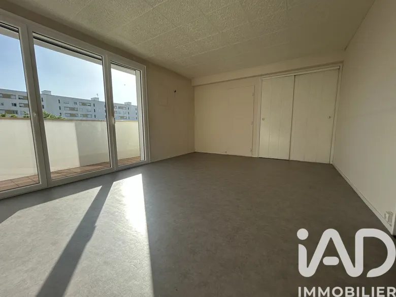 Appartement 5 pièces 83 m² · à Saint-Quentin · 83,2 m² · 50 000 €