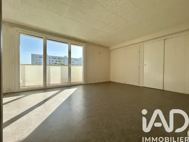 Apartment in Saint-Quentin (02100)