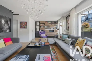 Apartment in Paris (75015)