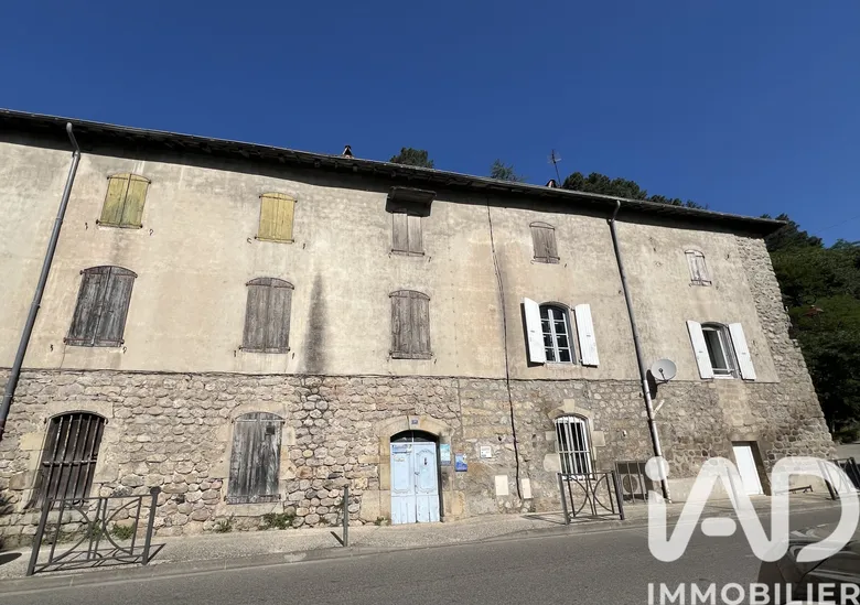 Immeuble 200 m² · à Vals-les-Bains · 200 m² · 110 000 €