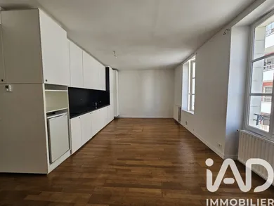Apartment in Nantes (44100)