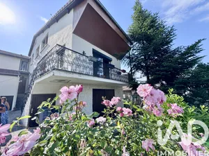 Maison à Saint-Étienne (42000)