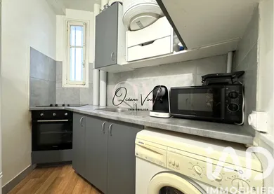Apartment in Paris (75018)
