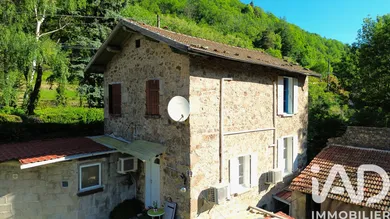Maison de campagne à Vocance (07690)