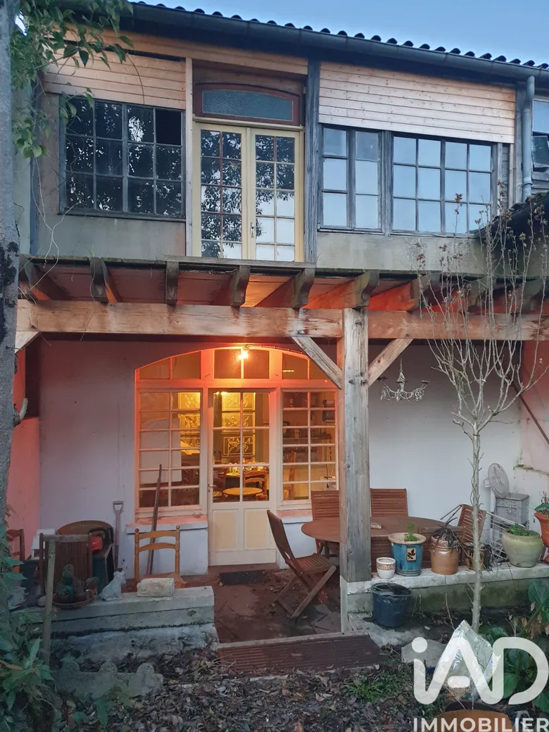 Maison 6 pièces 184 m² · à Miramont-de-Guyenne · 184 m² · 110 000 €