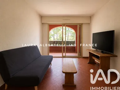 Apartment in Saint-Mandrier-sur-Mer (83430)