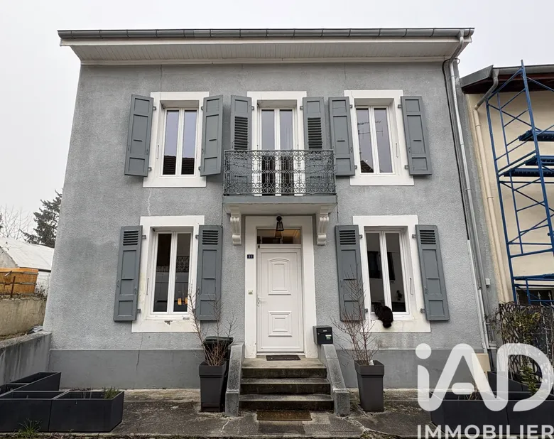 Maison 9 pièces 181 m² · à Saint-Julien-en-Genevois · 181 m² · 1 190 000 €