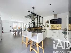 Townhouse in Tours (37000)