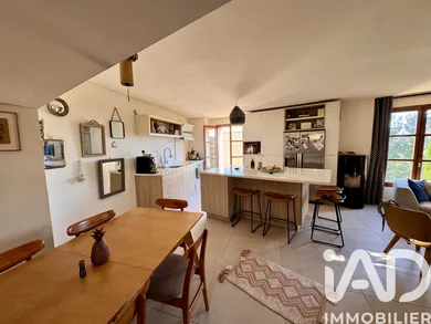 Maison de village à Ventabren (13122)