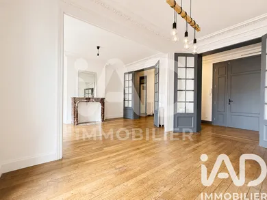 Apartment in Lille (59000)