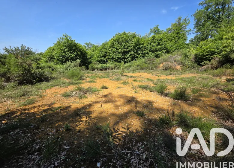 Terrain à bâtir à Milhac (46300) · 30 000 €