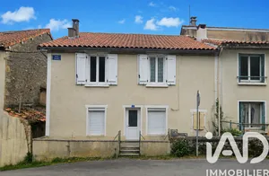 Townhouse in Ruffec (16700)
