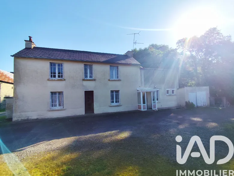 Maison 4 pièces 90 m² · à Sainte-Marie · 90 m² · 98 000 €