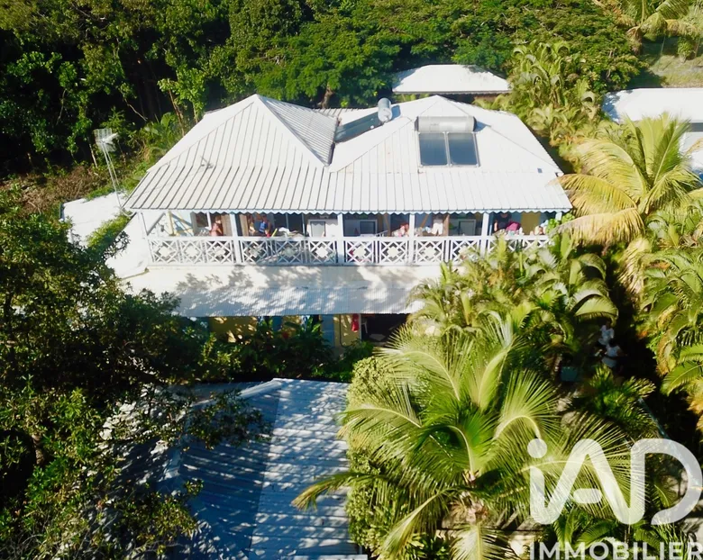 Maison 12 pièces 275 m² · à Le Gosier · 275 m² · 845 000 €