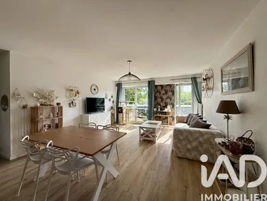 Triplex à Compiègne (60200)