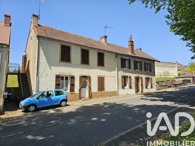 Building in Génelard (71420)