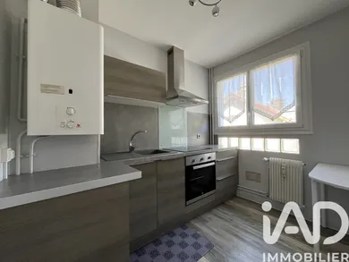 Apartment in Troyes (10000)