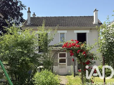 Maison traditionnelle à Ézanville (95460)