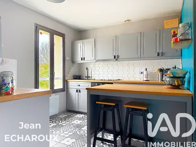 House in Auneau-Bleury-Saint-Symphorien (28700)