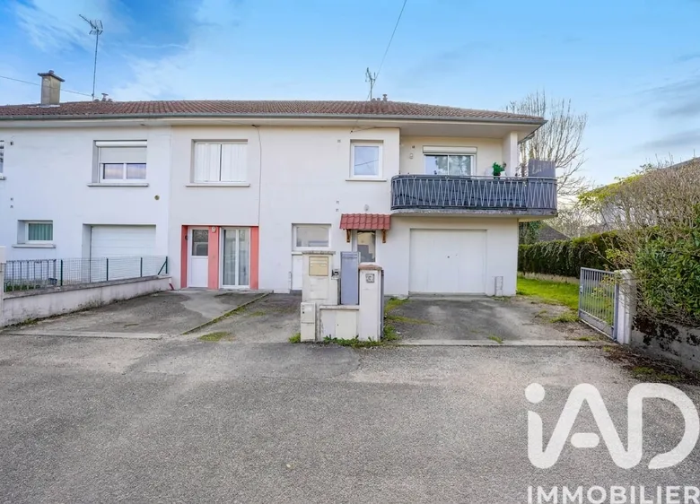 Maison 5 pièces 136 m² · à Bourg-en-Bresse · 136 m² · 230 000 €