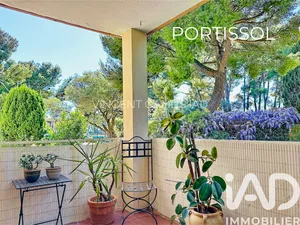 Apartment in Sanary-sur-Mer (83110)