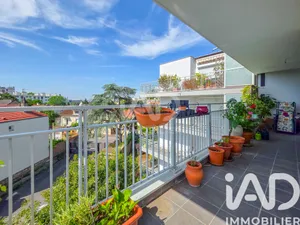 Apartment in Créteil (94000)