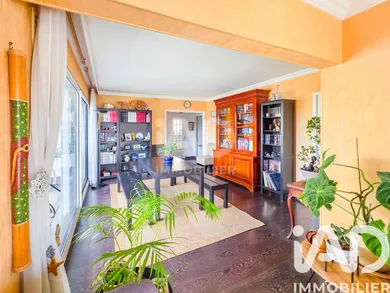 Apartment in Créteil (94000)