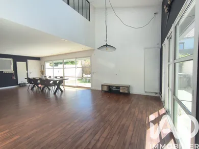 Townhouse in Nantes (44300)