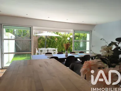 Townhouse in Nantes (44300)
