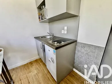 Apartment in Saint-Étienne (42100)