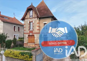 Maison à Saint-Amand-Montrond (18200)