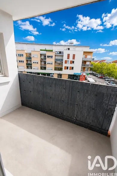 Appartement à Noisy-le-Grand (93160)