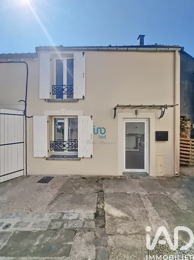 Maison de ville à Mandres-les-Roses (94520)