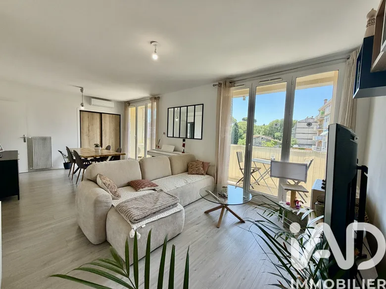 Appartement 4 pièces 71 m² · à Aix-en-Provence · 71,1 m² · 275 000 €