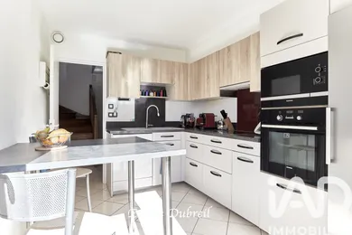House in Montigny-le-Bretonneux (78180)