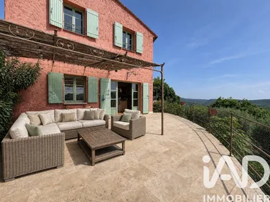 Maison traditionnelle à Le Bar-sur-Loup (06620)