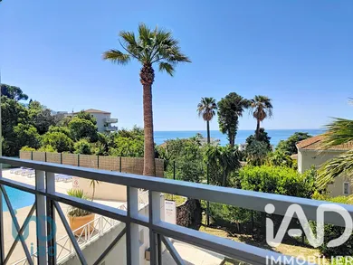Apartment in Cannes (06150)