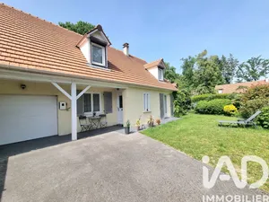 Maison traditionnelle à Lamorlaye (60260)