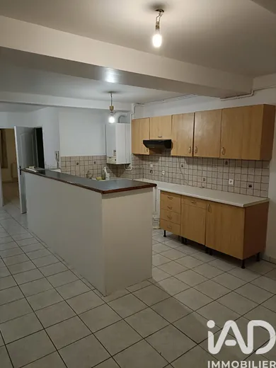 Immeuble à Charleville-Mézières (08000)