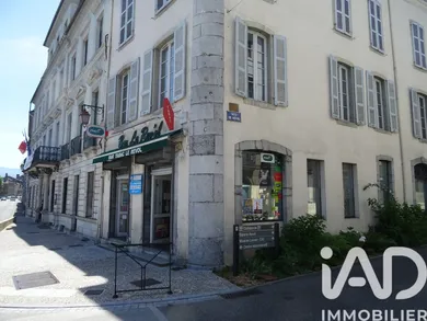 Commercial walls in Oloron-Sainte-Marie (64400)