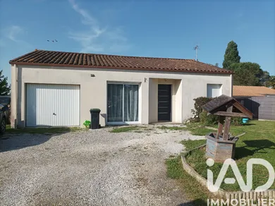Maison à Corme-Royal (17600)