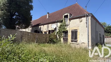 Building in Vierzon (18100)