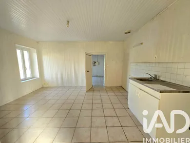 House in Essarts-en-Bocage (85140)