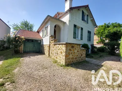 Traditional house in Vaires-sur-Marne (77360)