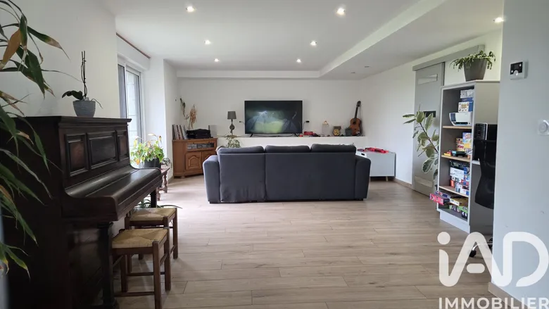 Maison 5 pièces 164 m² · à La Chapelle-Fleurigné · 164,3 m² · 278 500 €