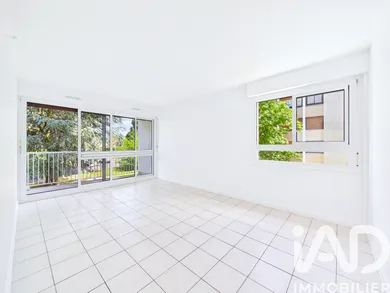 Apartment in Verrières-le-Buisson (91370)