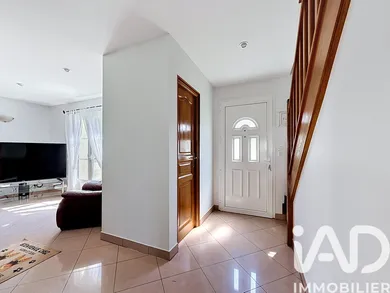Maison à Vaux-sur-Seine (78740)
