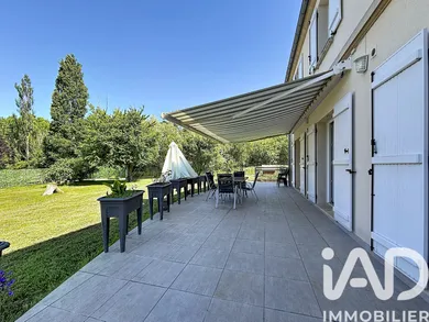 Maison à Vaux-sur-Seine (78740)